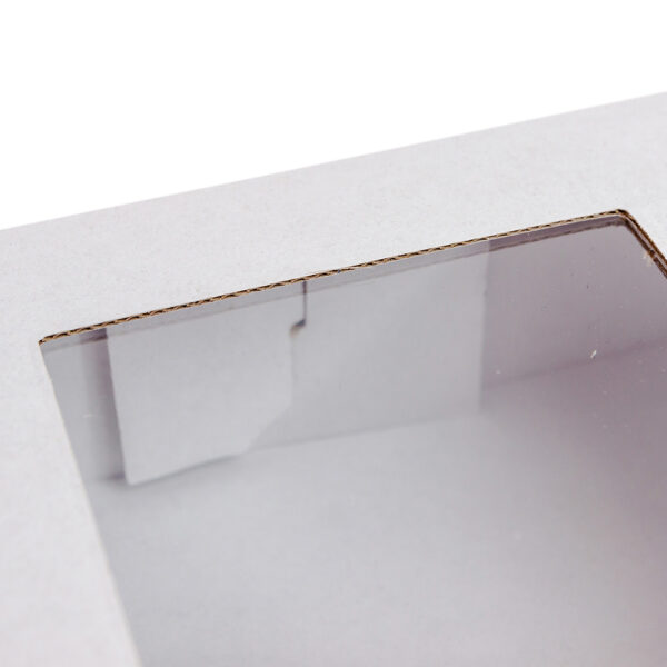 Karton fasonowy z okienkiem 3W – tektura biała
