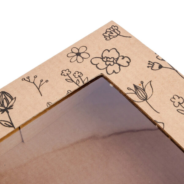 Karton fasonowy z okienkiem 3W - kwiatki